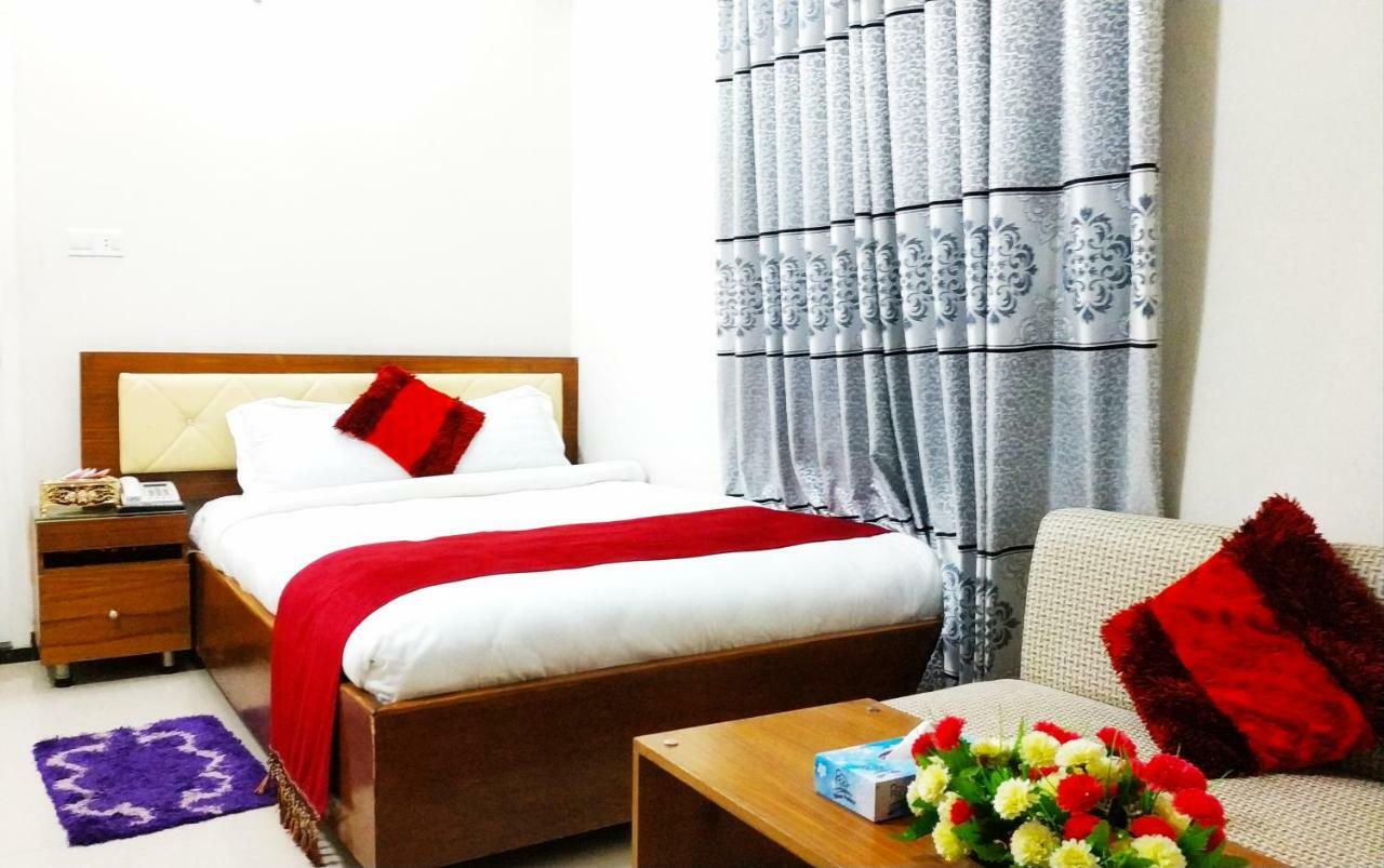 Hotel Khan Palace กัวกาตา ภายนอก รูปภาพ