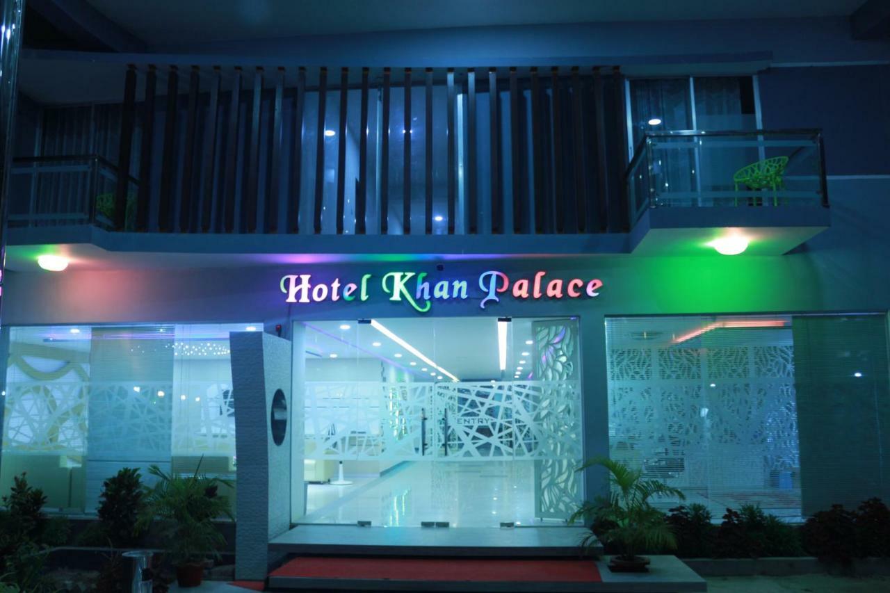 Hotel Khan Palace กัวกาตา ภายนอก รูปภาพ