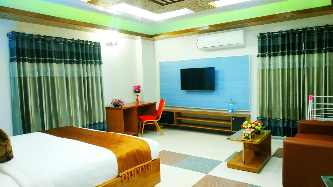 Hotel Khan Palace กัวกาตา ภายนอก รูปภาพ